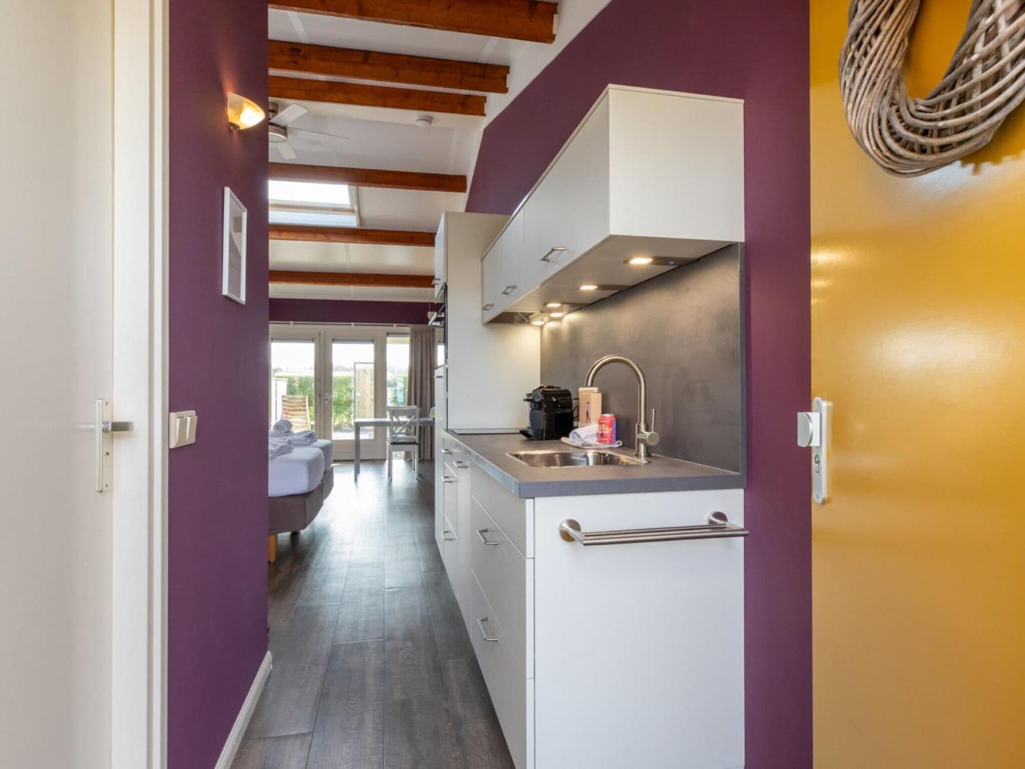 Vakantiehuis Appealing With Garden *